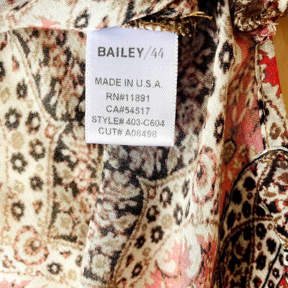 Bailey 44 Women's Santa Fe Trail Crossover V-Neck Medallion Print Top Sz S Boho - Picture 11 of 11